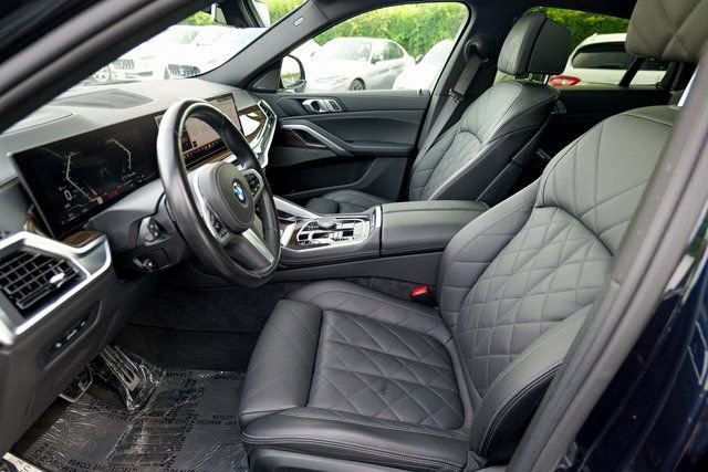 Used 2024 BMW X6 xDrive40i w/ Premium Package image 56