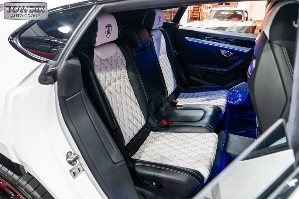 Used 2019 Lamborghini Urus AWD/4WD image 13