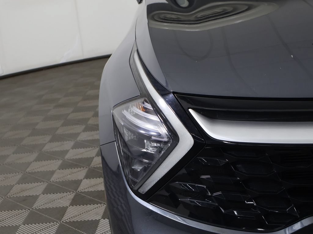 Used 2023 Kia Sportage EX FWD image 13