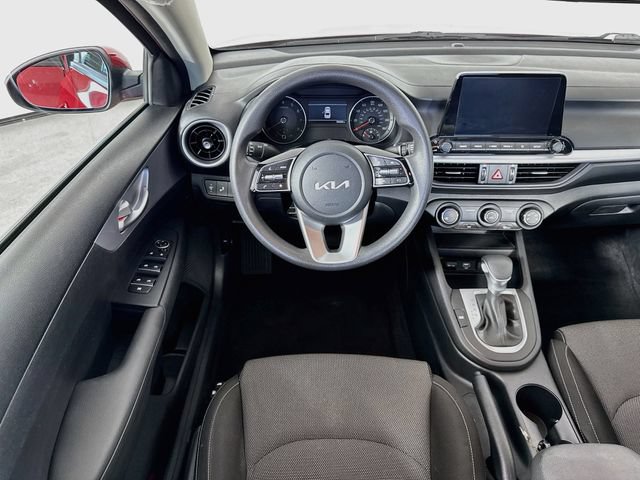 Used 2024 Kia Forte LXS w/ LXS Technology Package FWD image 21
