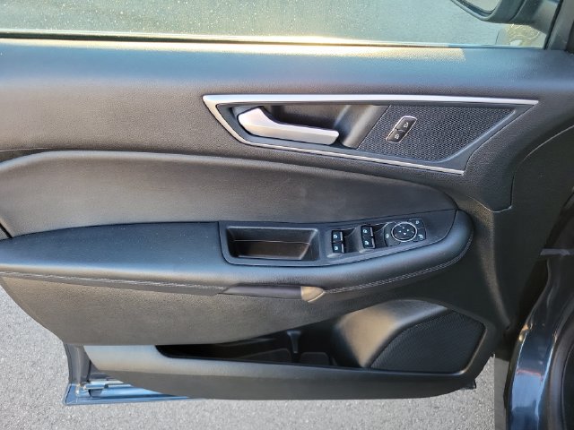 Certified 2024 Ford Edge SEL w/ Convenience Package AWD/4WD image 12