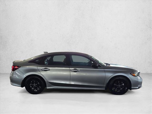 Used 2025 Honda Civic Sport Touring image 4