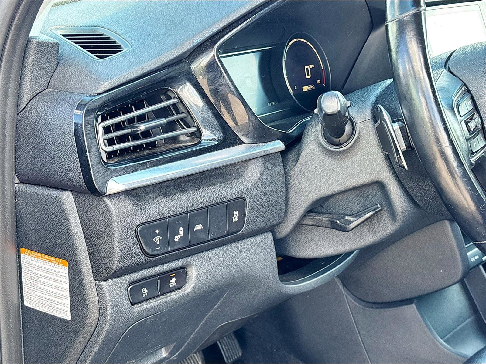 Used 2022 Kia Niro EX w/ Cold Weather Package FWD image 10