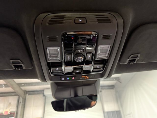 Used 2025 Cadillac Escalade V image 27