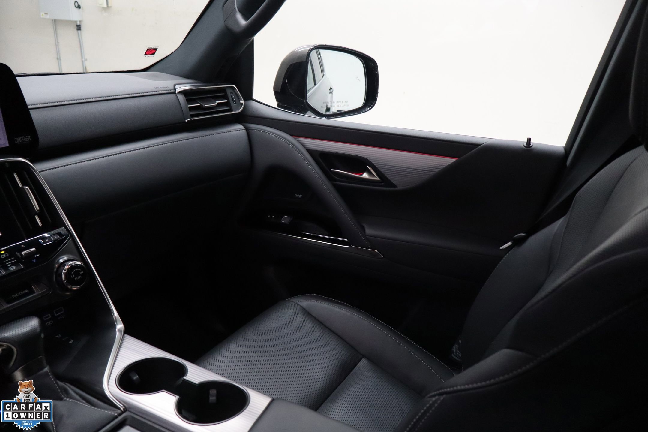 Used 2024 Lexus LX 600 F Sport image 27