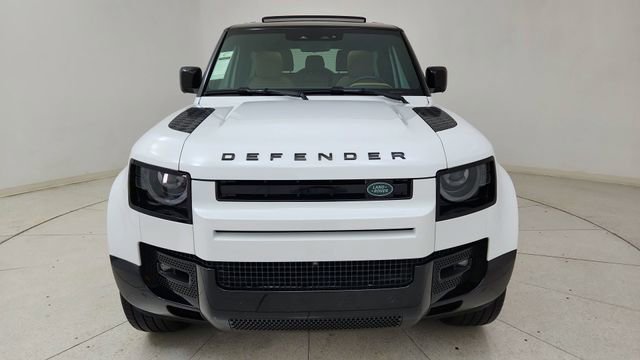 Used 2025 Land Rover Defender 90 X-Dynamic SE image 2