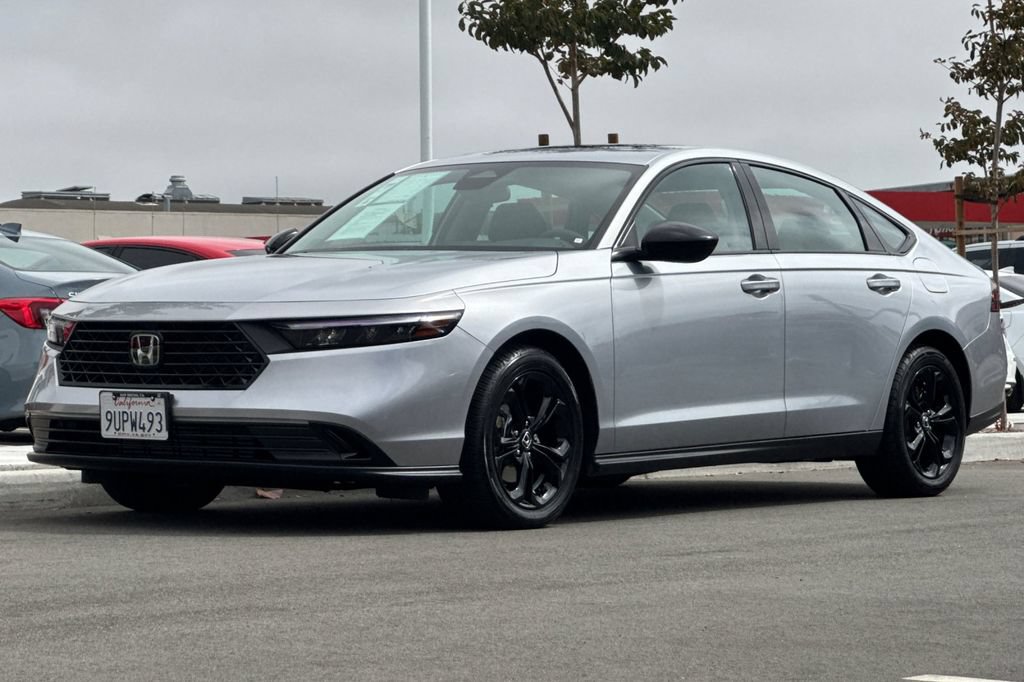 Certified 2025 Honda Accord SE image 8