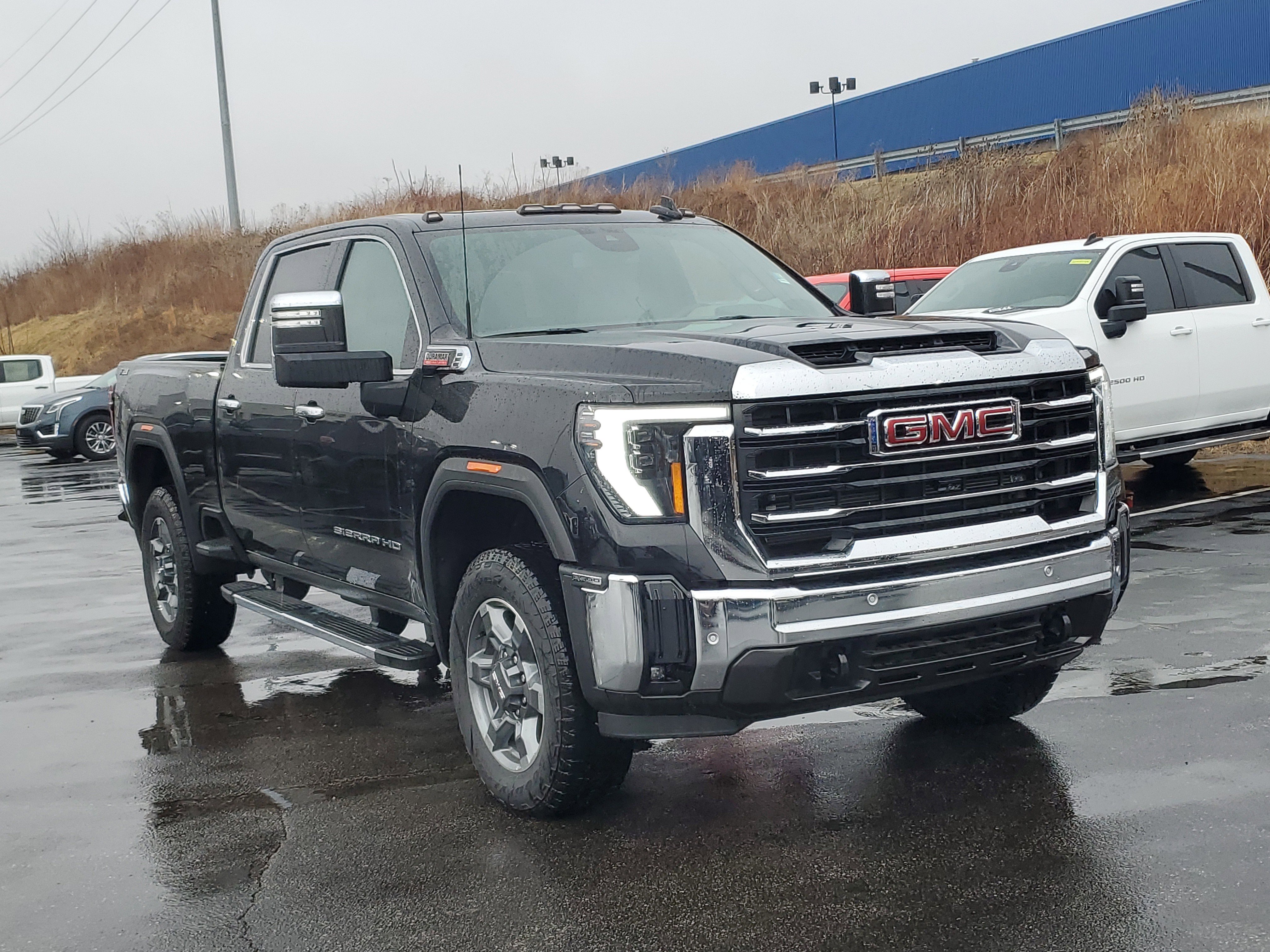 New 2025 GMC Sierra 2500 SLT w/ SLT Premium Package image 1