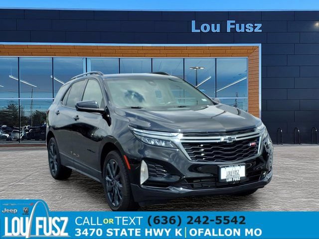 Used 2022 Chevrolet Equinox RS w/ LPO, Floor Liner Package AWD/4WD image 1
