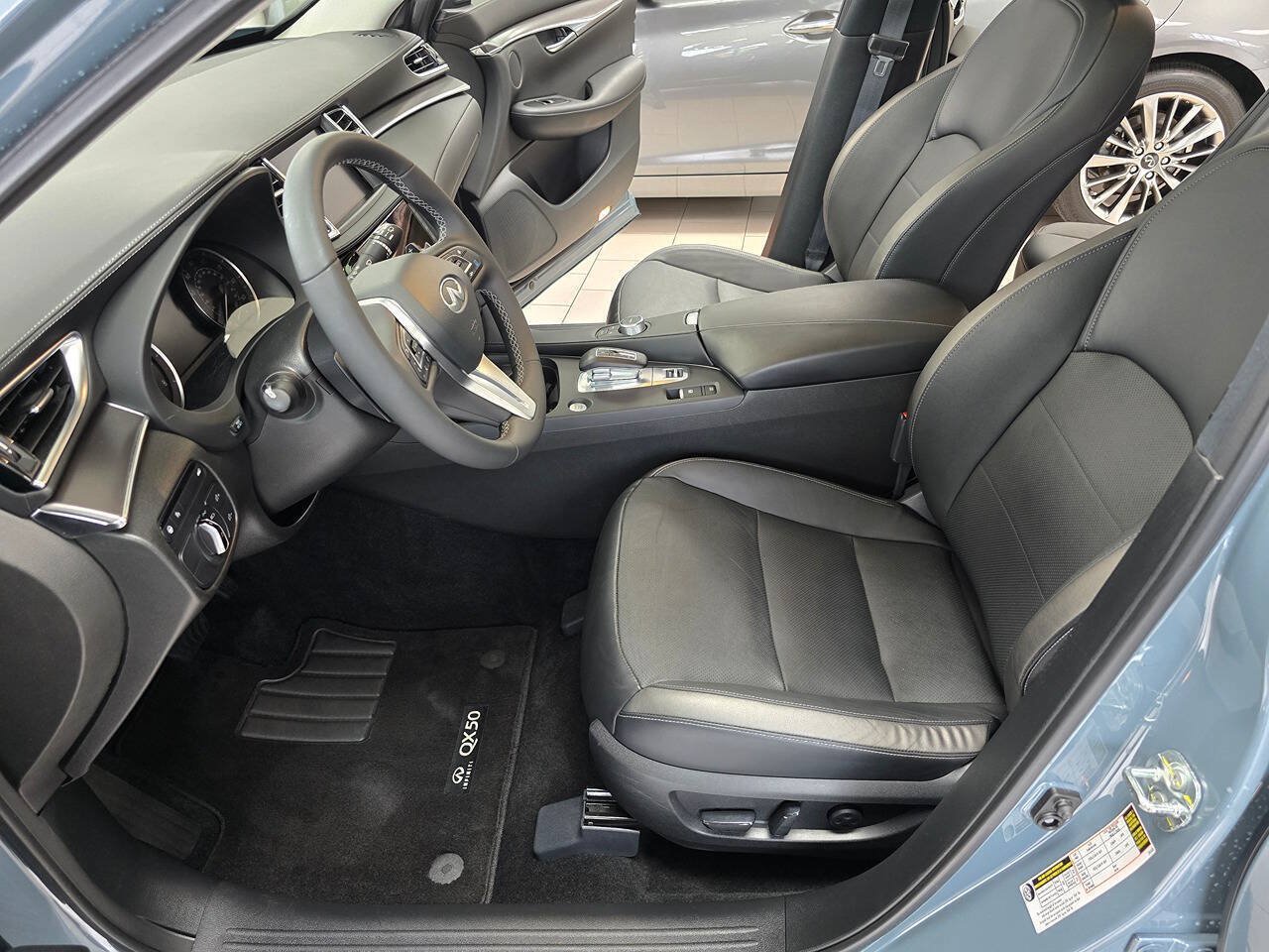 Used 2023 INFINITI QX50 Luxe AWD/4WD image 23