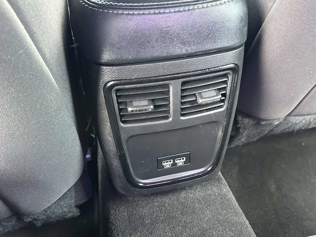 Used 2022 Dodge Charger SXT w/ Blacktop Package RWD image 12