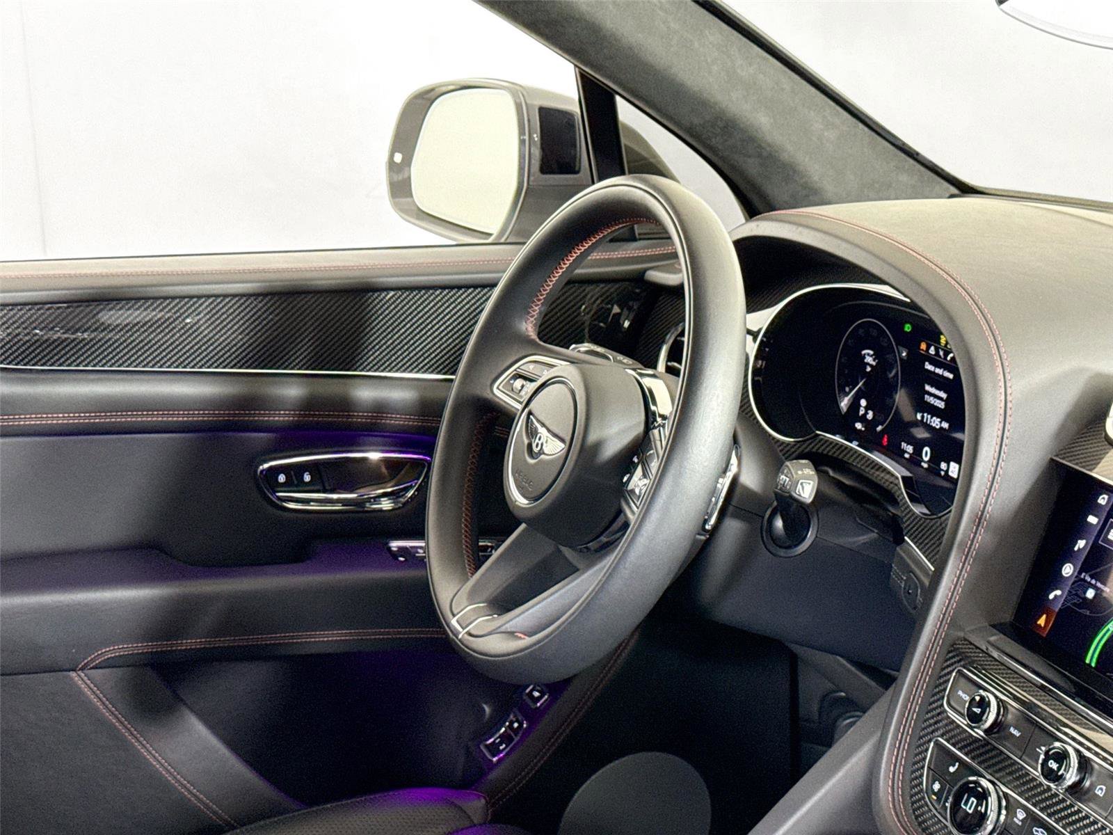 Used 2022 Bentley Bentayga image 35