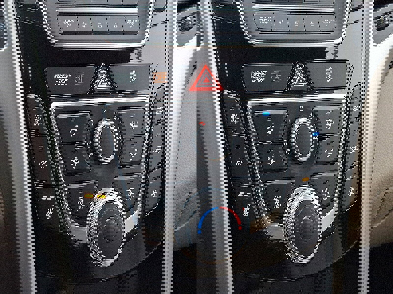 Used 2013 Hyundai Elantra GT w/ Touch & Go Pkg image 16