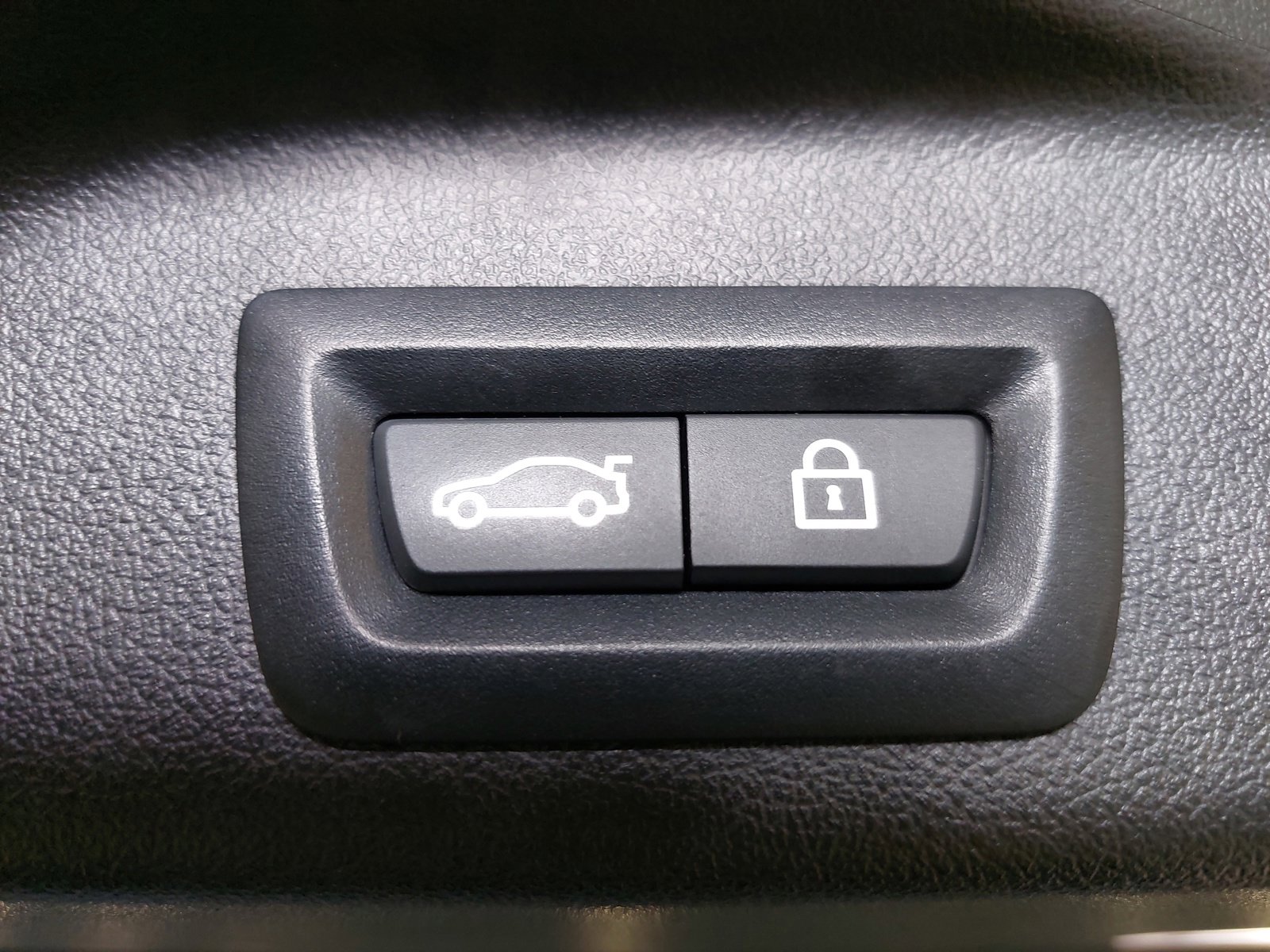 Used 2023 BMW X5 sDrive40i w/ Premium Package image 14