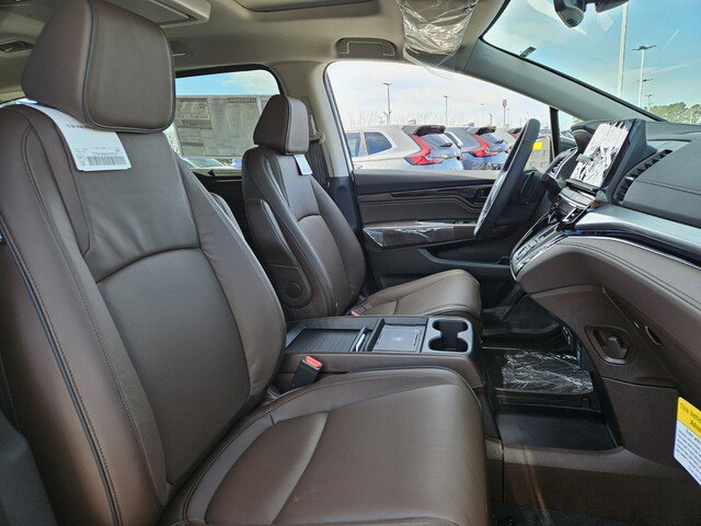 New 2026 Honda Odyssey Touring image 12