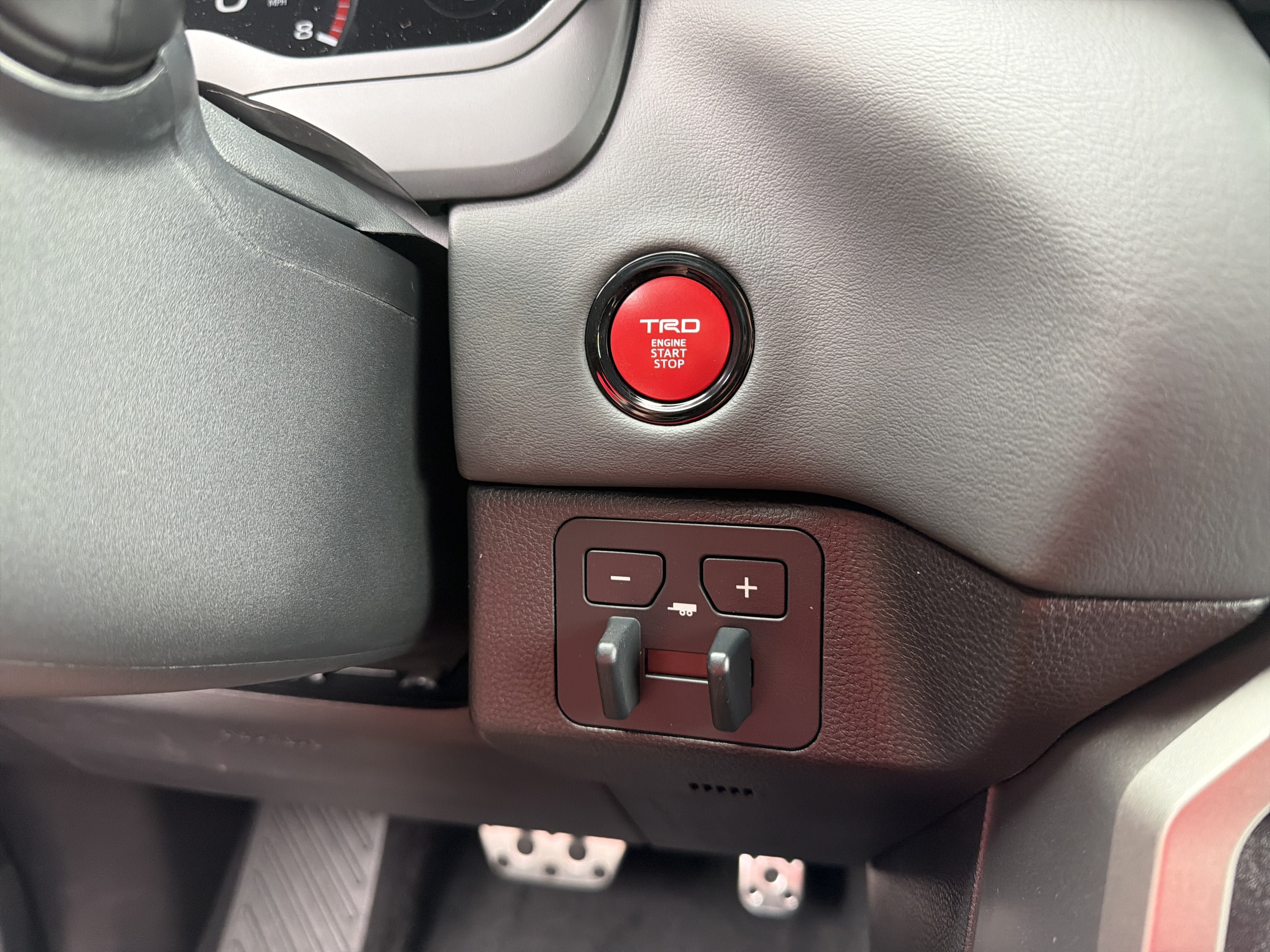 New 2026 Toyota Tundra Platinum AWD/4WD image 28