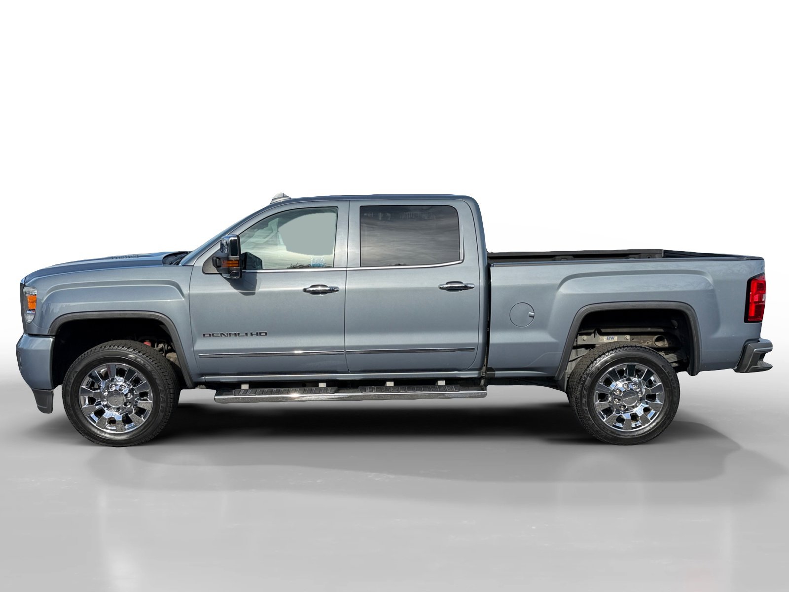 Used 2016 GMC Sierra 2500 Denali image 2