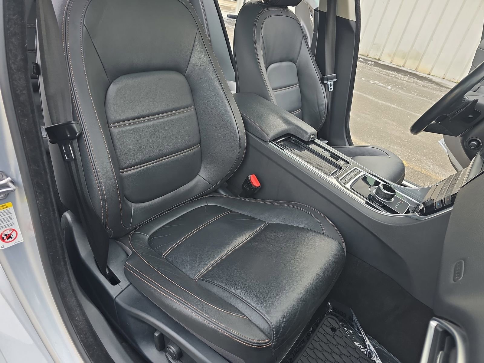 Used 2018 Jaguar XE Prestige image 14