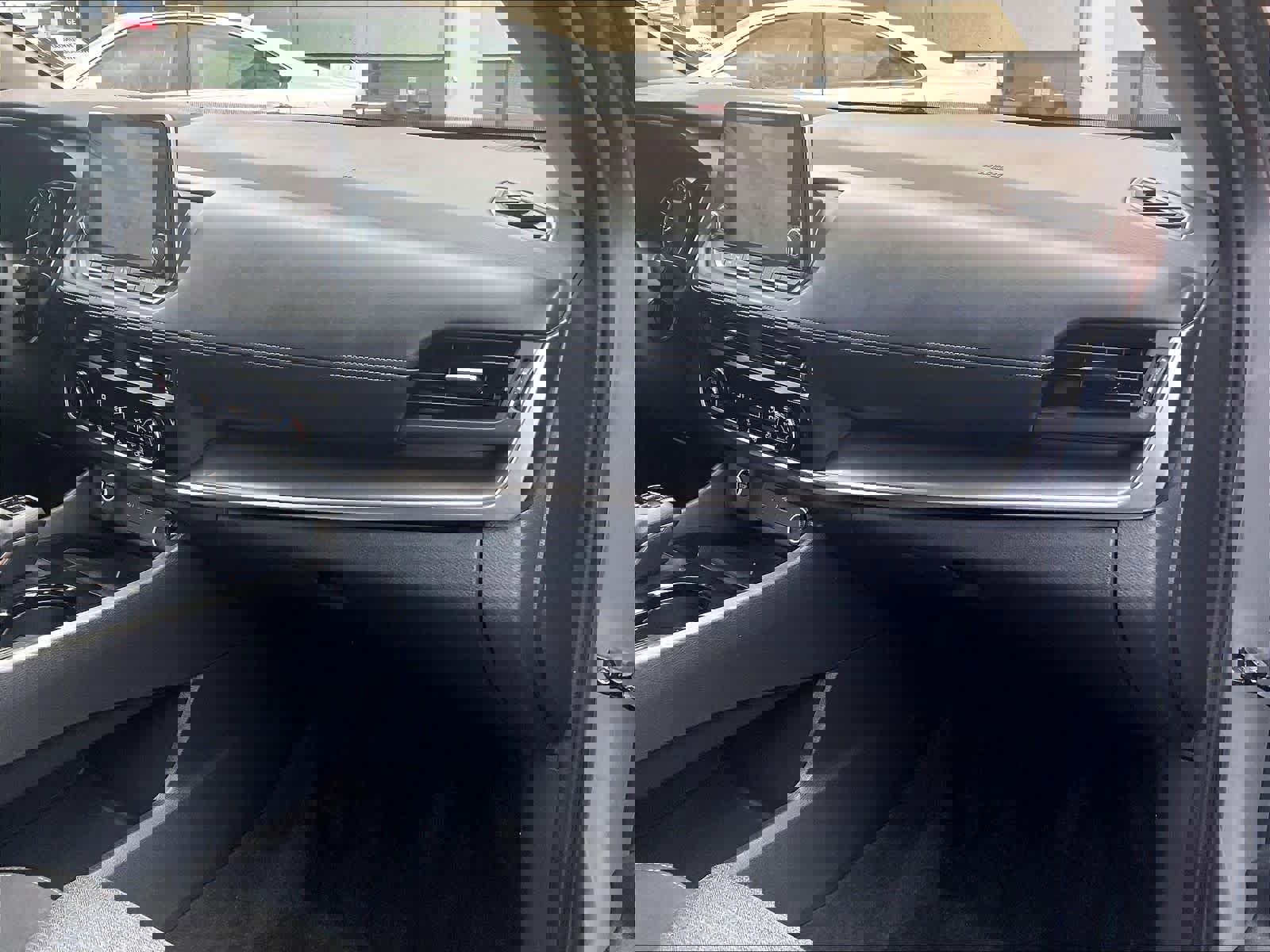 Used 2023 Nissan Rogue SV image 13