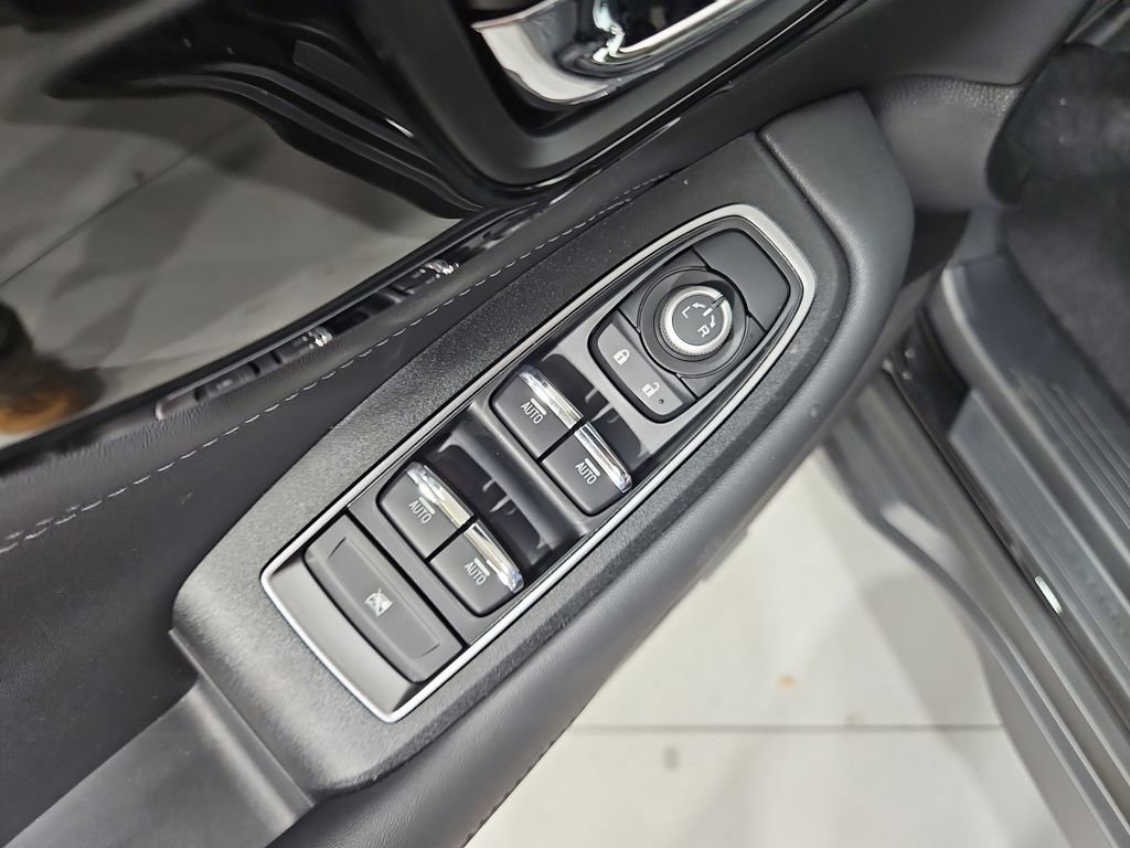 New 2025 Subaru Outback Limited XT image 11