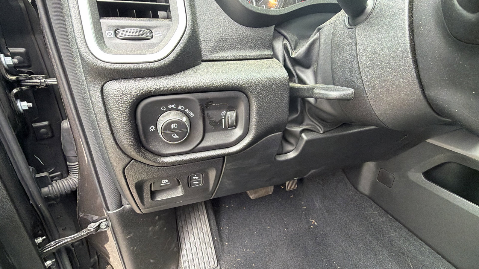Used 2026 RAM 1500 Big Horn AWD/4WD image 25