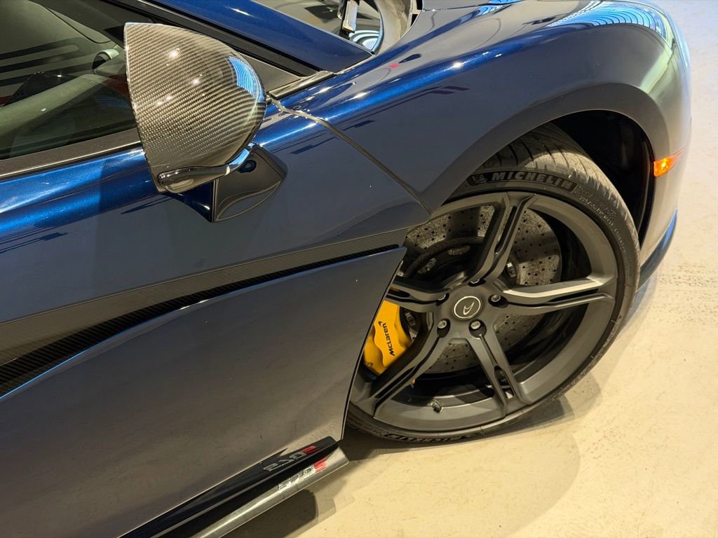 Used 2016 McLaren 570S Coupe RWD image 14