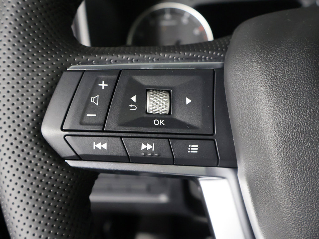 New 2026 Mitsubishi Outlander LE AWD/4WD image 38
