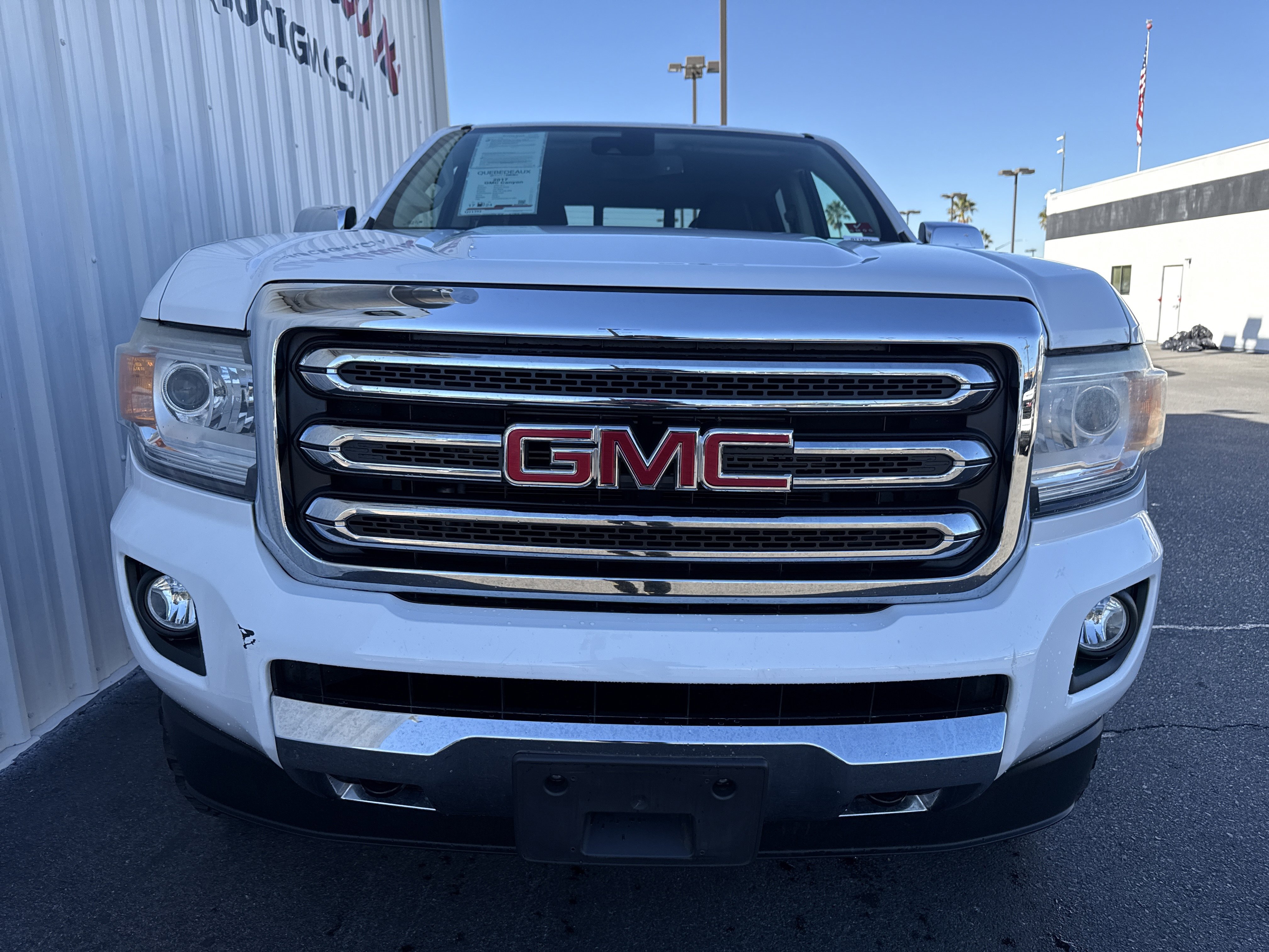 Used 2017 GMC Canyon SLT w/ Driver Alert Package image 7