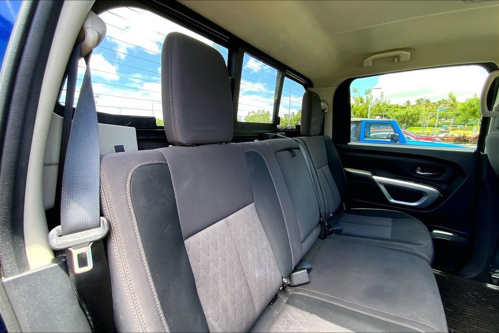 Used 2020 Nissan Titan SV w/ SV Convenience Package RWD image 25