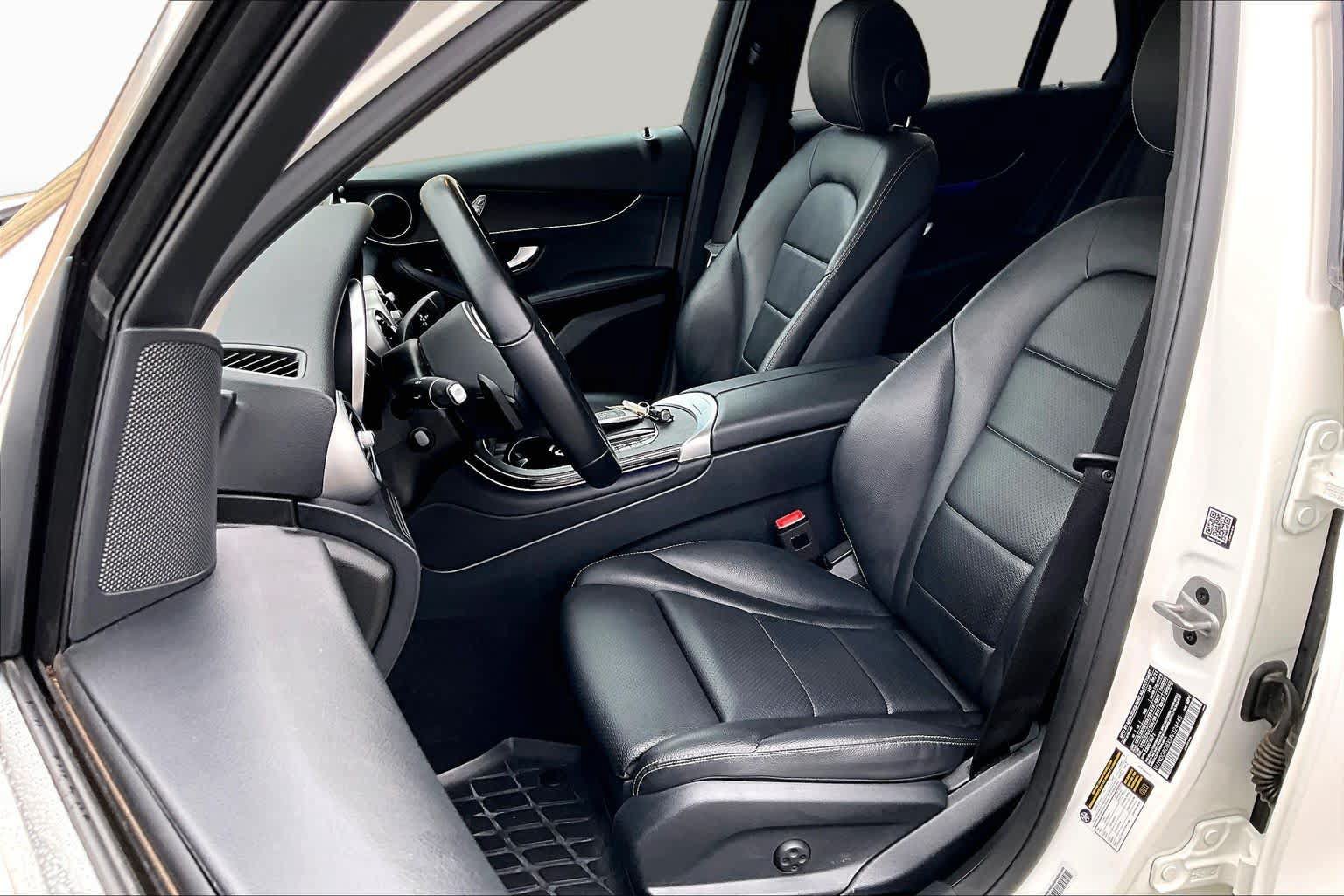 Used 2021 Mercedes-Benz GLC 300 image 8