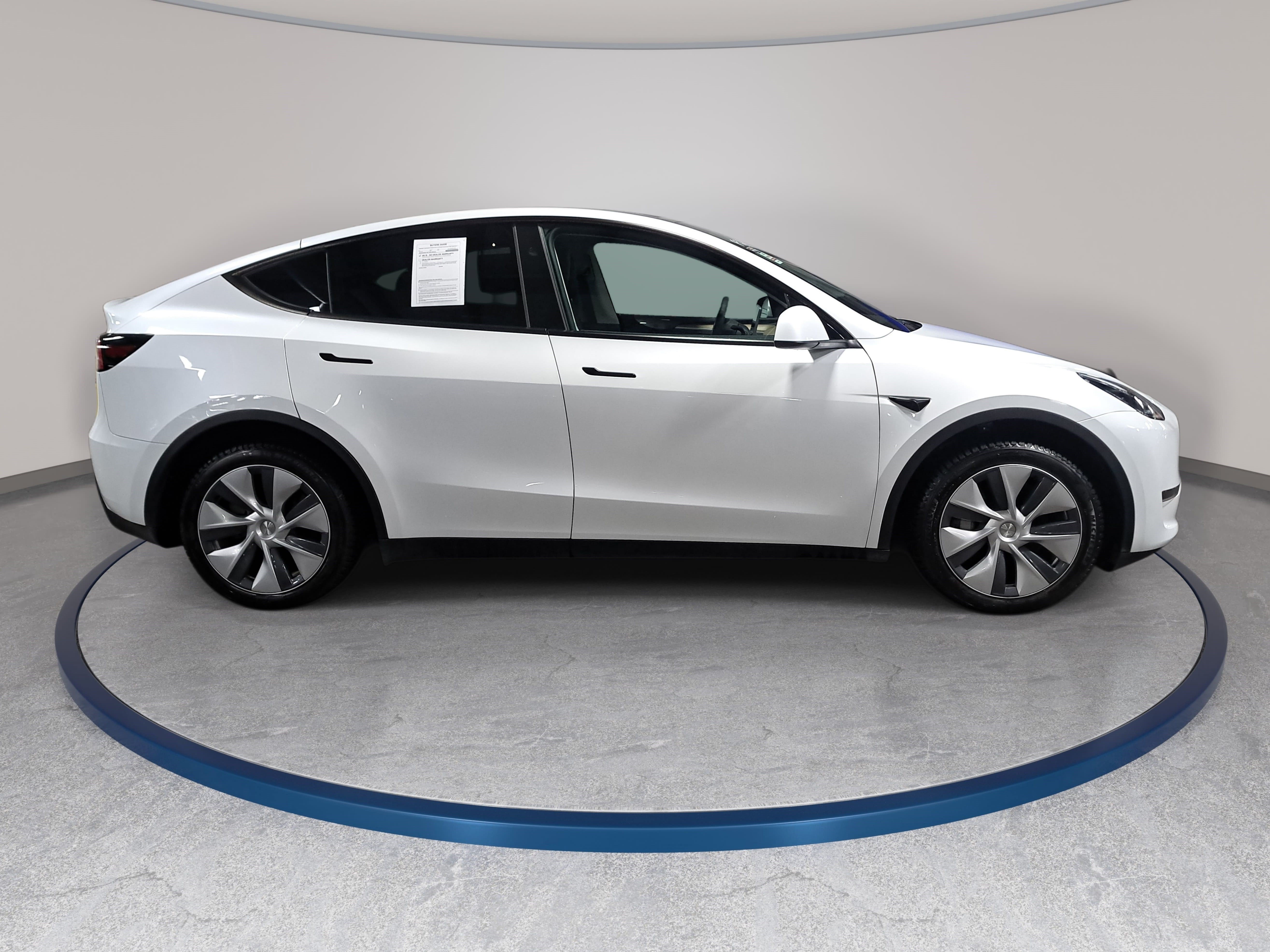 Used 2023 Tesla Model Y Long Range AWD/4WD image 4