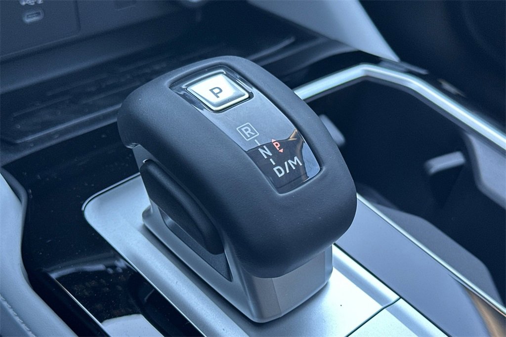 New 2025 Mitsubishi Outlander SE image 22