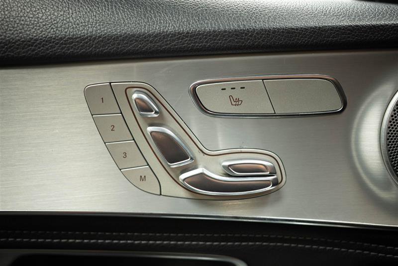 Used 2015 Mercedes-Benz C 300 4MATIC Sedan image 29