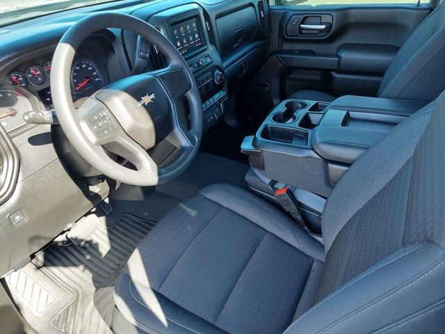 Used 2024 Chevrolet Silverado 2500 Custom w/ Custom Value Package image 9
