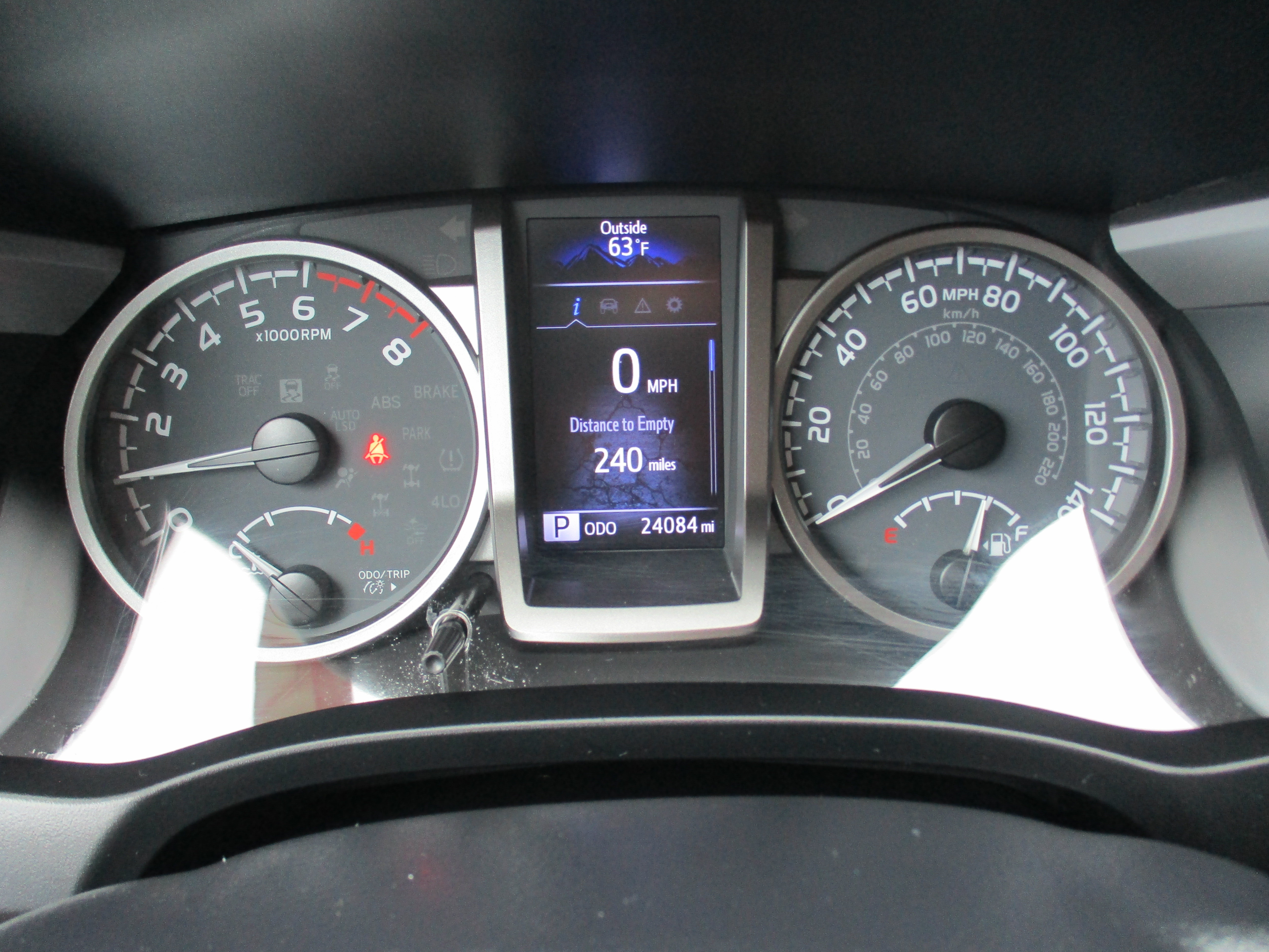 Used 2023 Toyota Tacoma SR5 AWD/4WD image 17