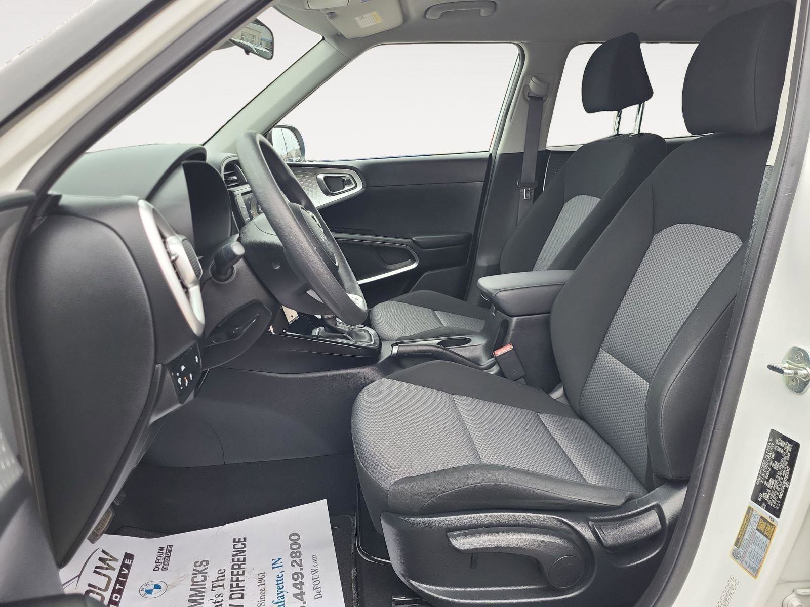 Used 2022 Kia Soul LX w/ Technology Package image 10