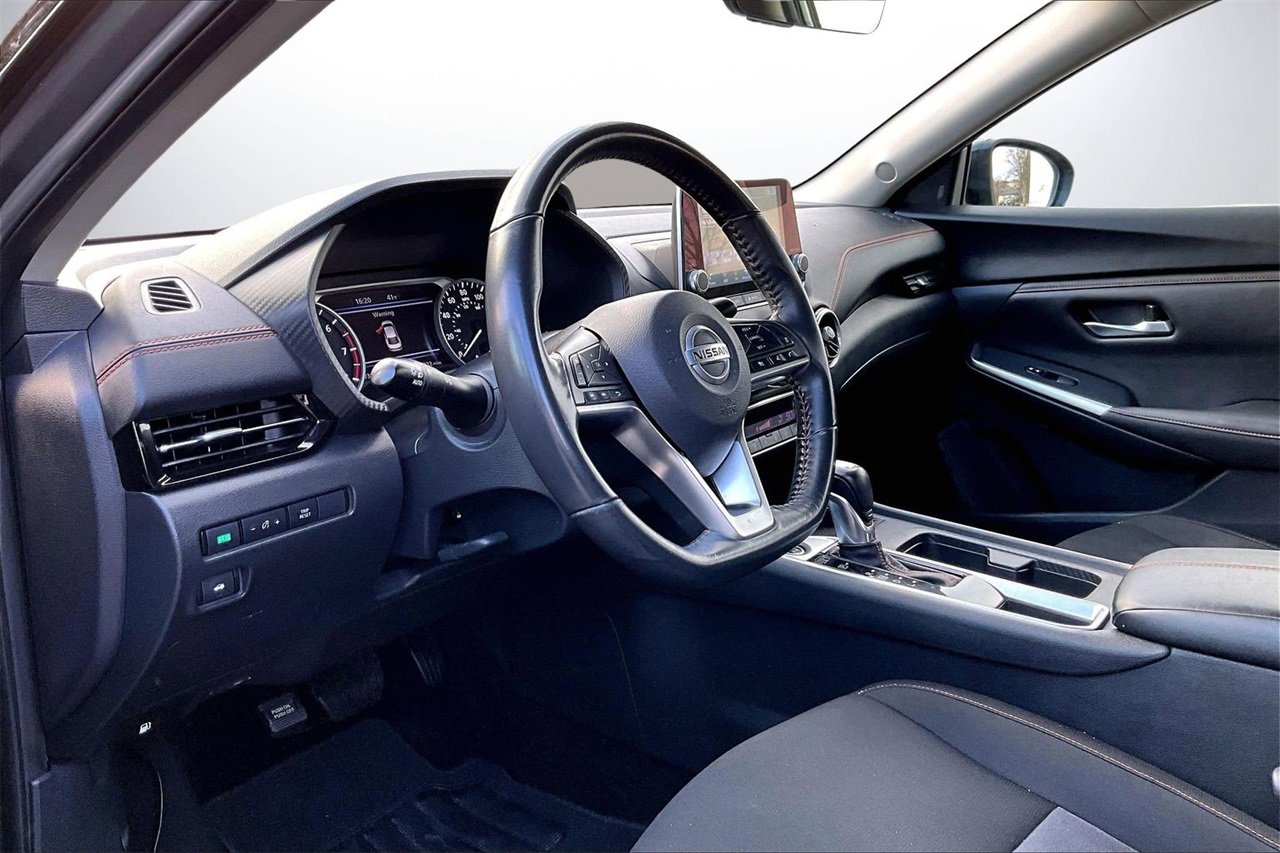 Used 2023 Nissan Sentra SR w/ Midnight Edition Package image 18