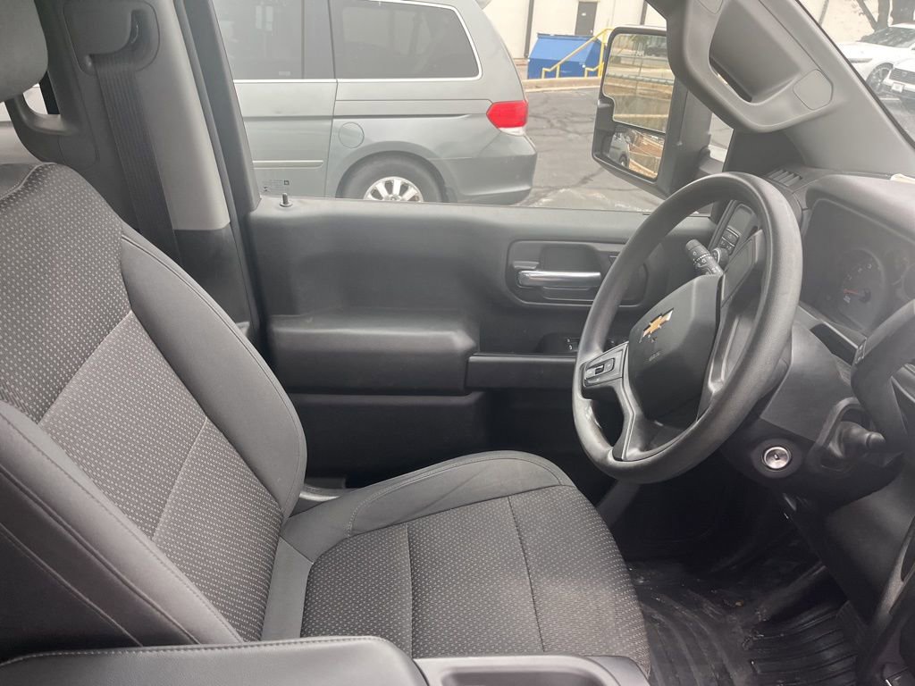 Used 2020 Chevrolet Silverado 2500 W/T w/ WT Convenience Package image 4