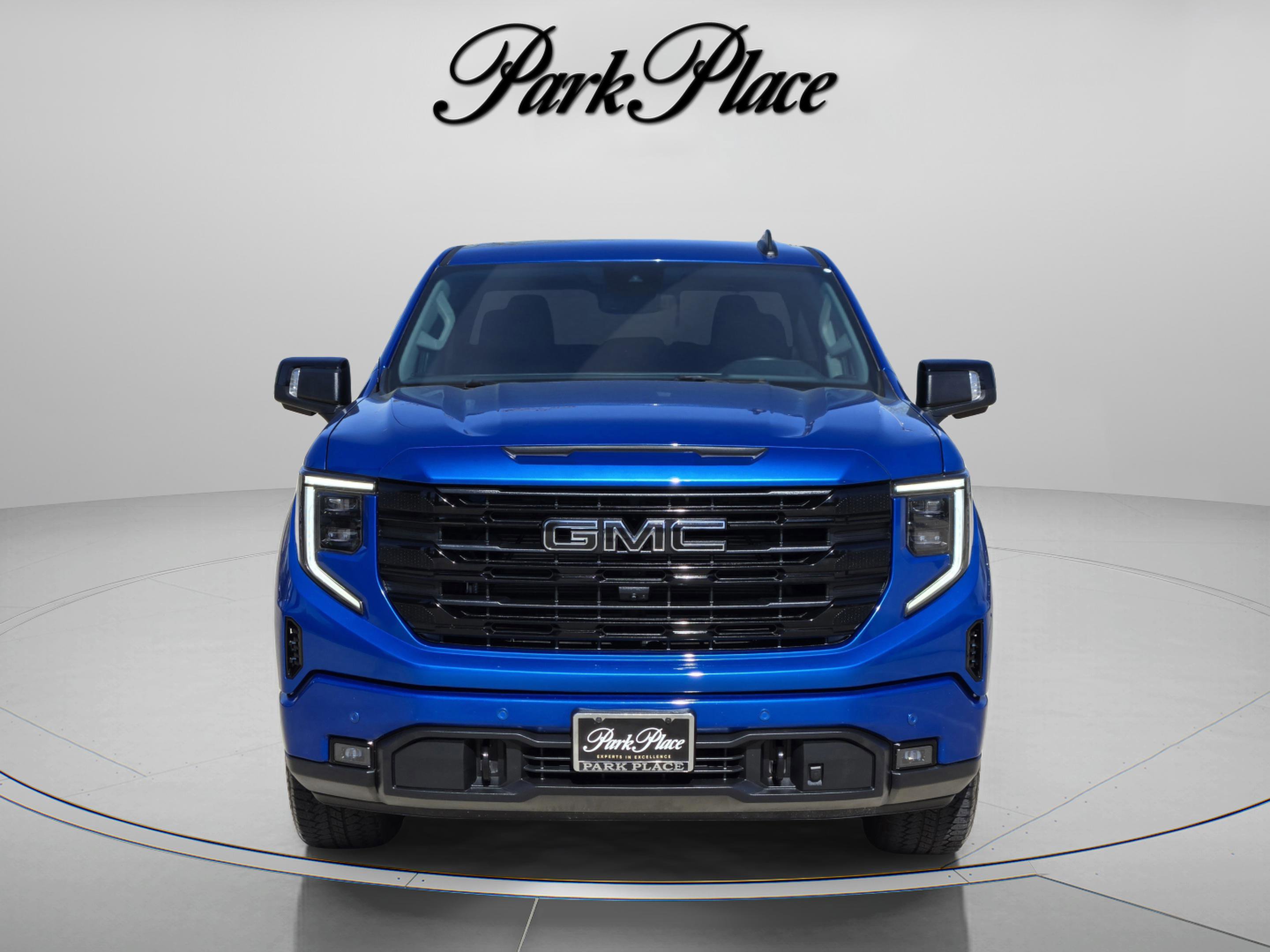 Used 2024 GMC Sierra 1500 Elevation w/ Elevation Premium Package image 6