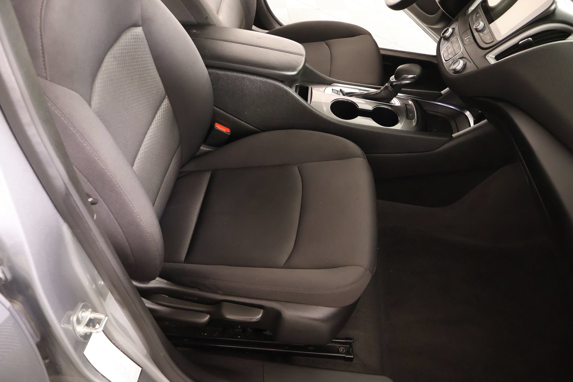 Used 2024 Chevrolet Malibu LT FWD image 13