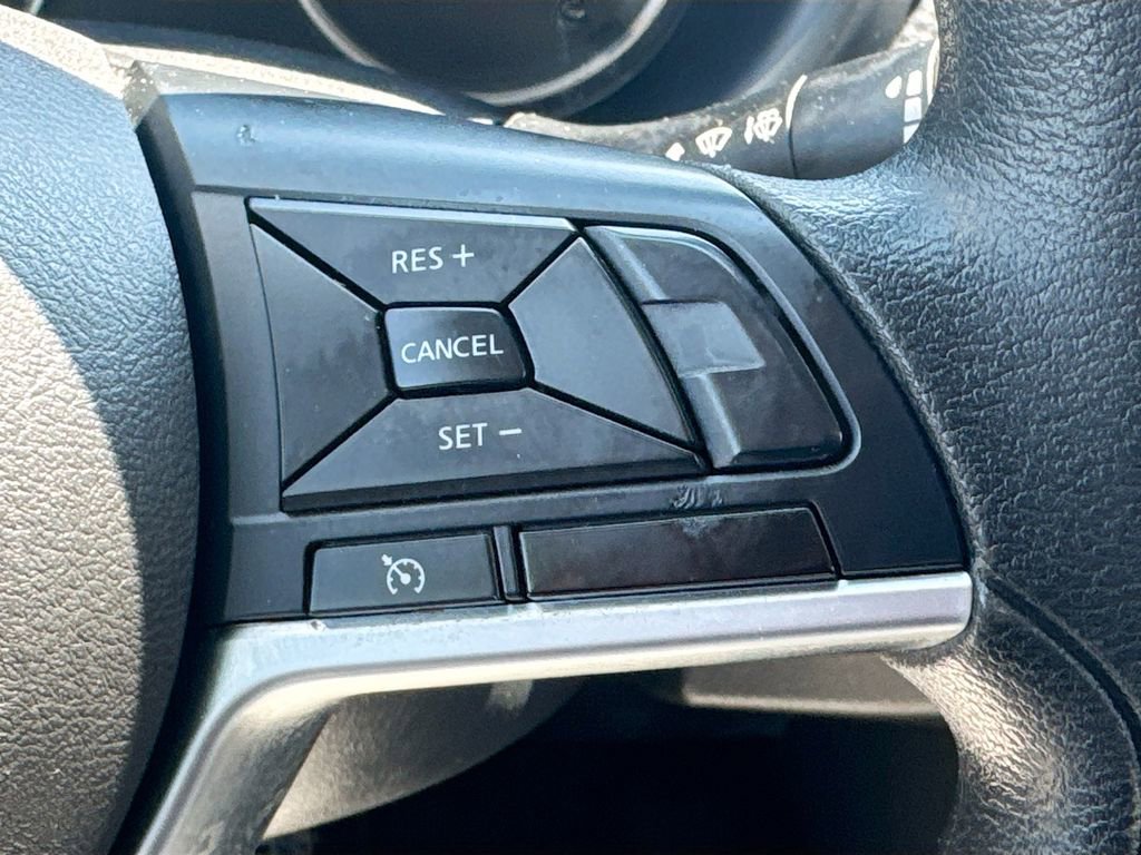 Used 2022 Nissan Kicks S FWD image 12