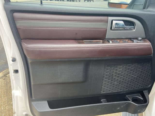 Used 2015 Ford Expedition EL Platinum RWD image 12