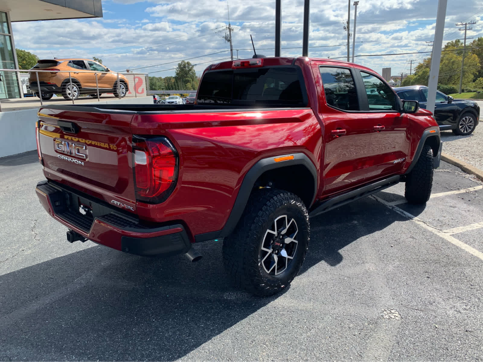 Used 2024 GMC Canyon AT4X image 5