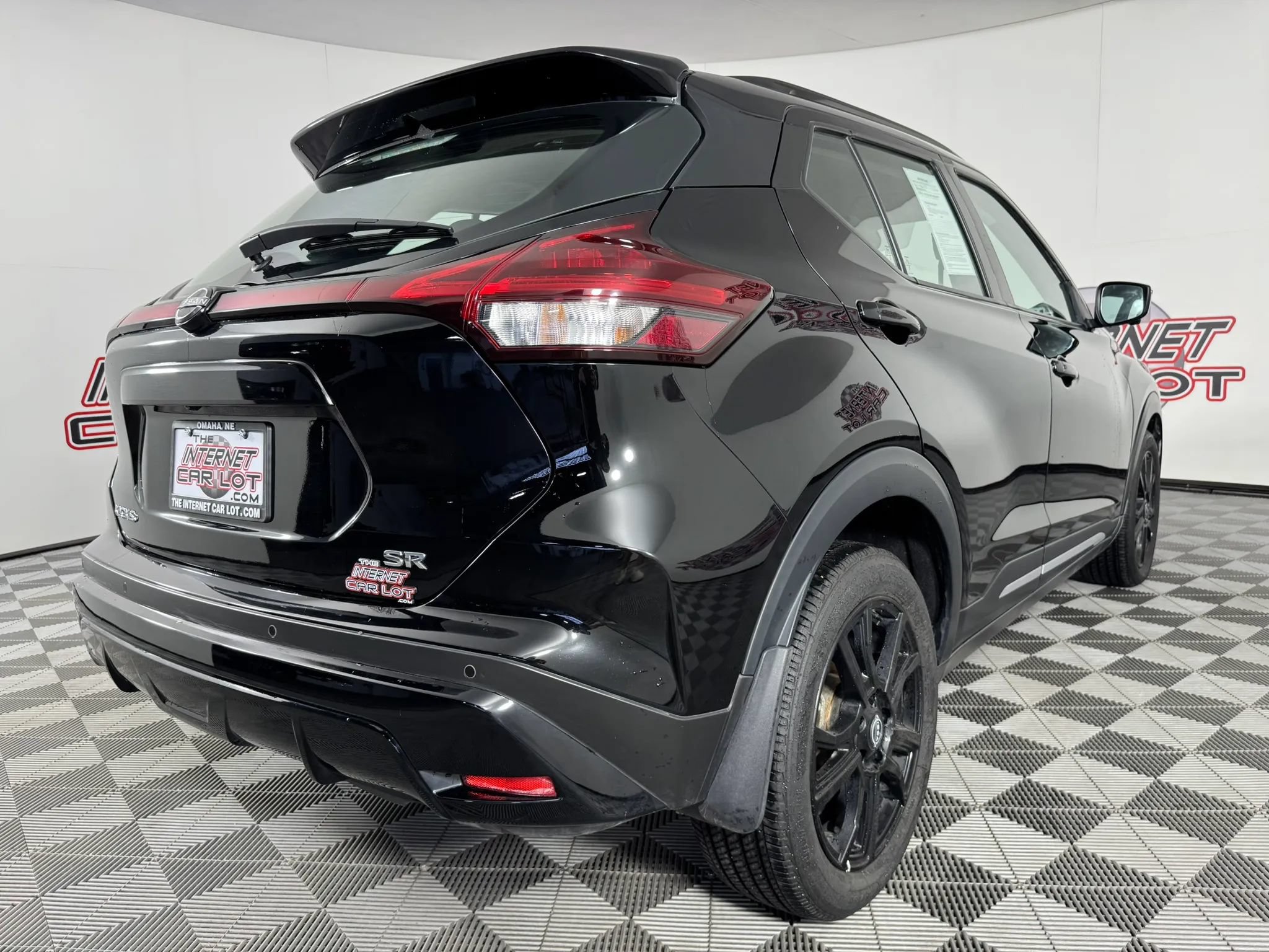 Used 2024 Nissan Kicks SR FWD image 28