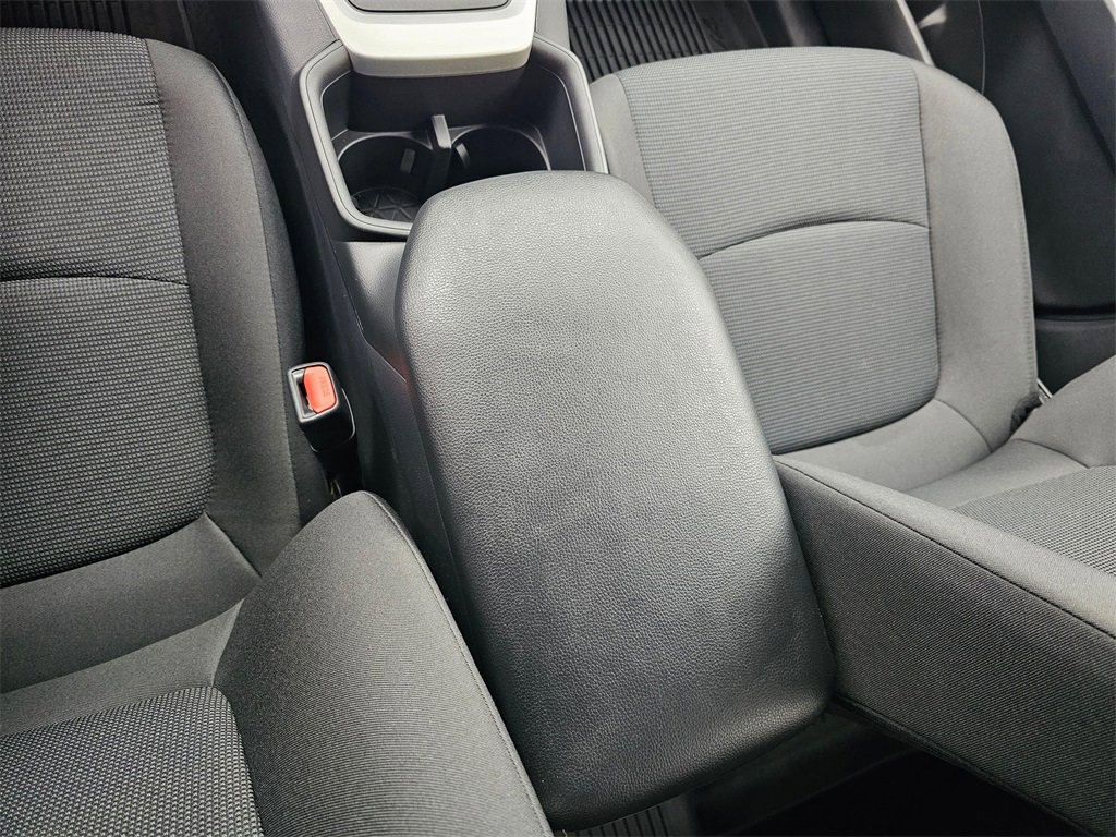 Used 2025 Toyota RAV4 LE image 39