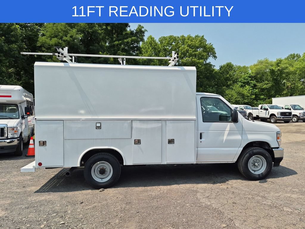 New 2027 Ford E-350 and Econoline 350 Super Duty w/ Power Equipment Group RWD image 5