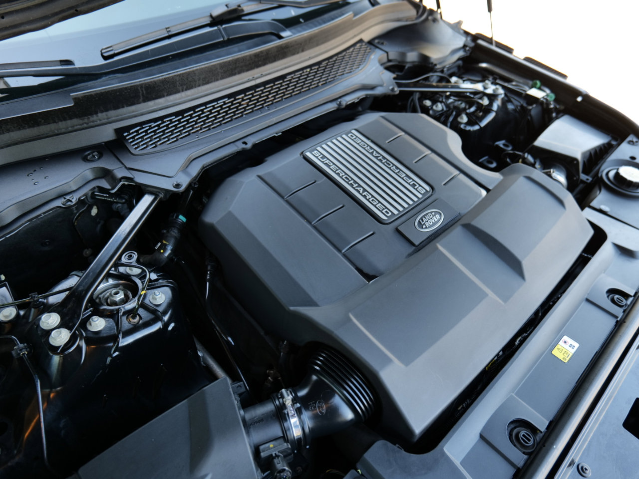 Used 2015 Land Rover Range Rover Sport HSE image 55