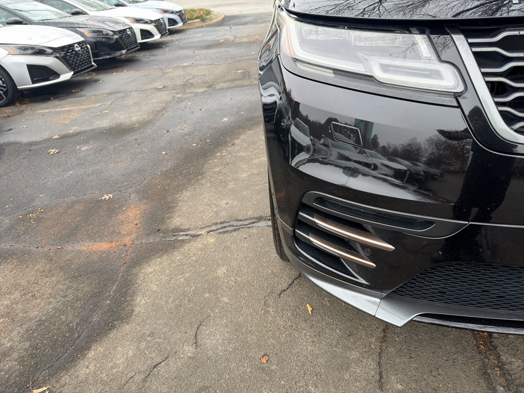 Used 2019 Land Rover Range Rover Velar R-Dynamic SE image 10