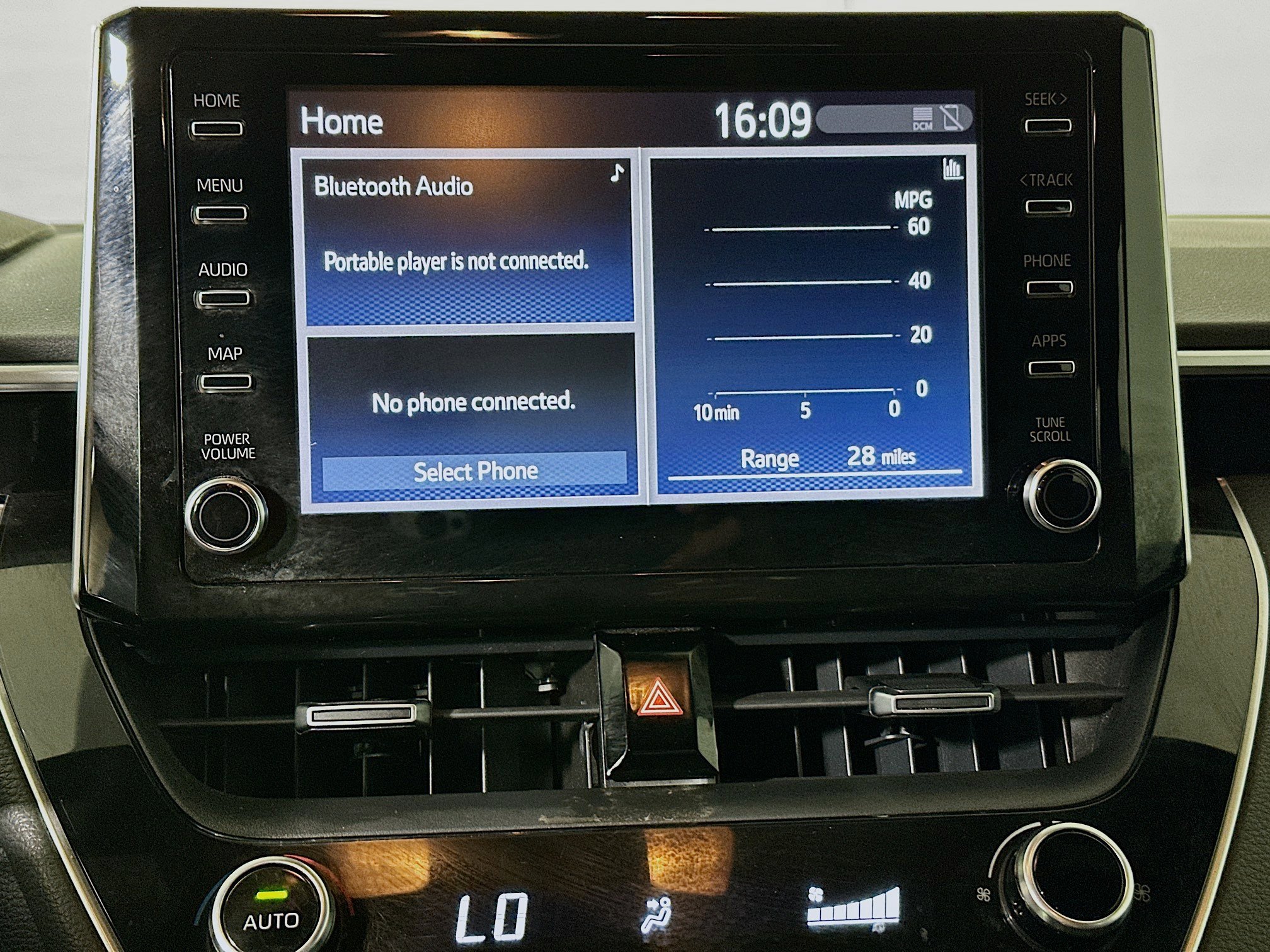 Used 2020 Toyota Corolla SE FWD image 23