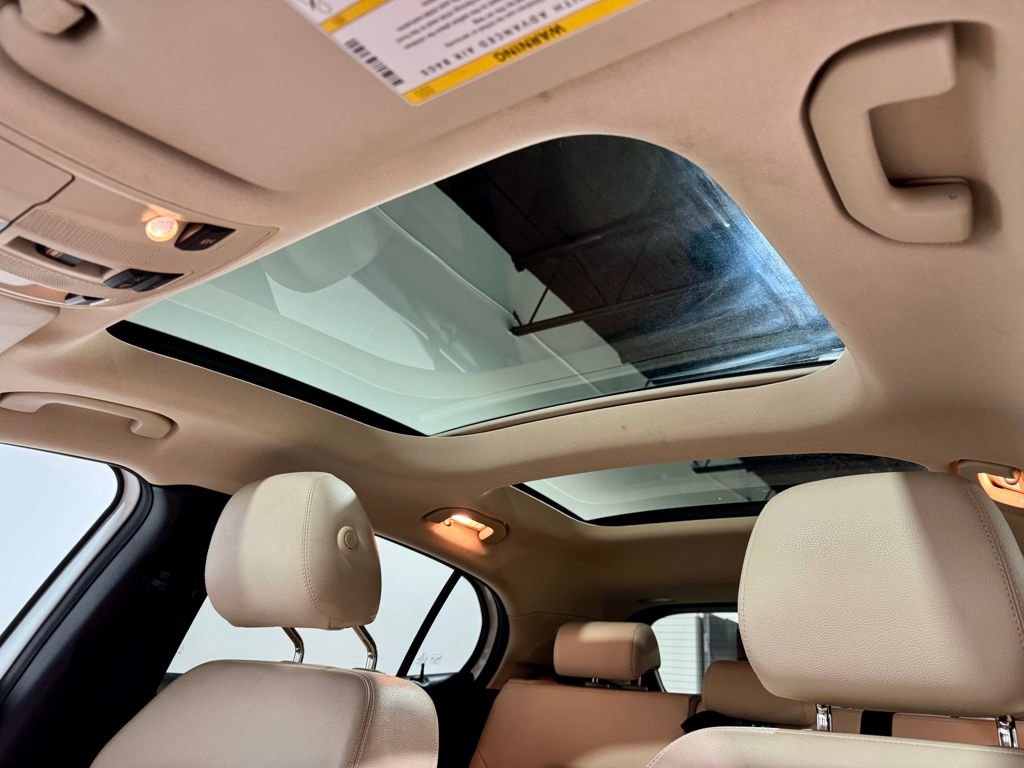 Used 2020 Mercedes-Benz GLA 250 4MATIC w/ Premium Package image 6